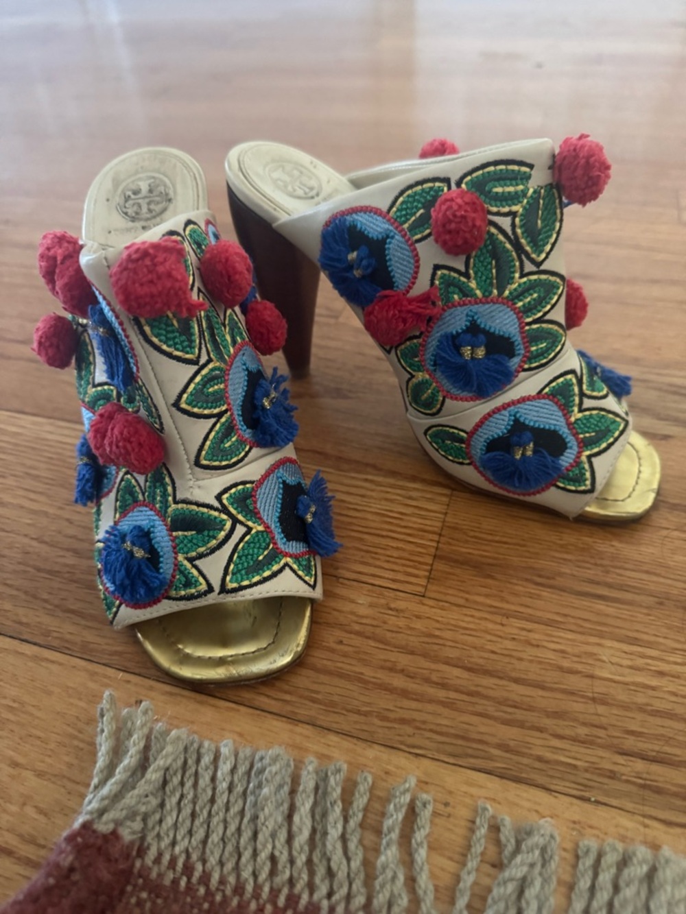 Tory Burch heels size 7